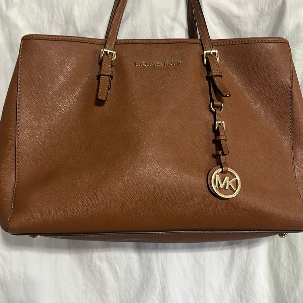 Michael kors tan purse